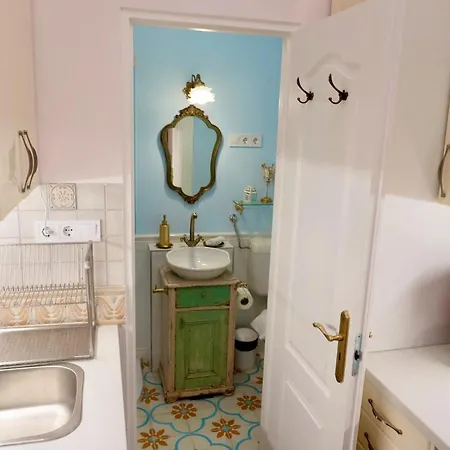 Stylish Vintage Glam Apartament