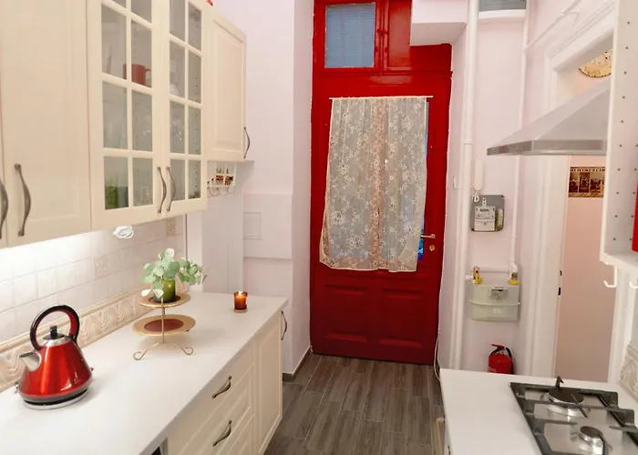 Stylish Vintage Glam Daire Budapeşte